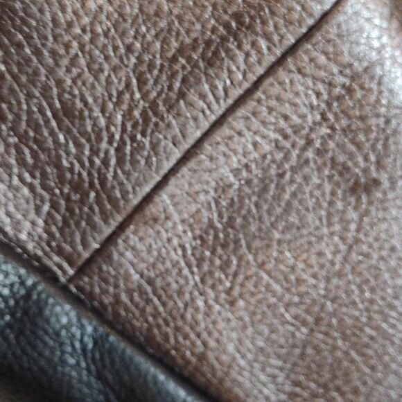 B Makowsky Black and Off white Purse  P3 - Picture 5 of 15